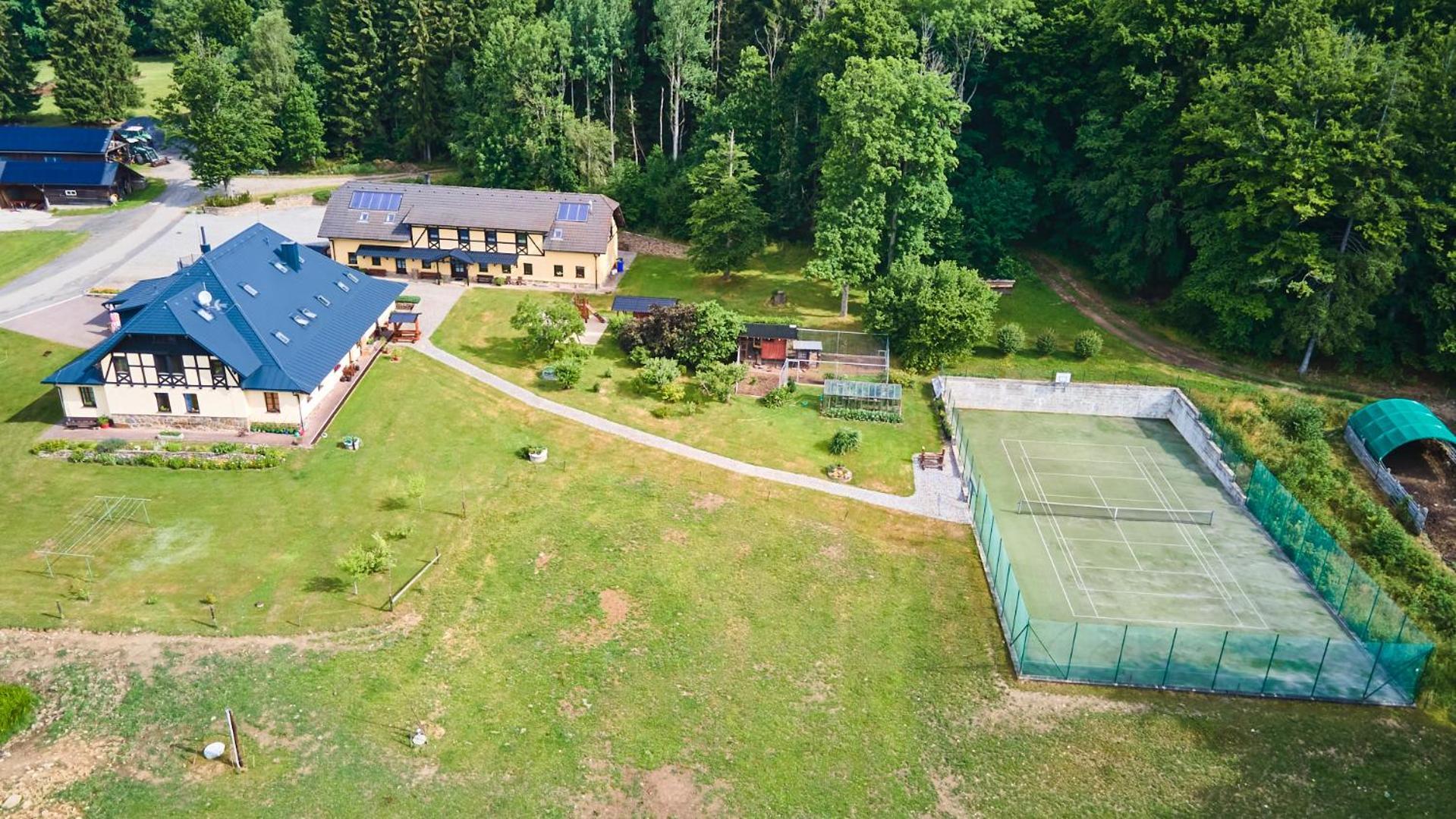 Penzion Chlustov سترازني المظهر الخارجي الصورة