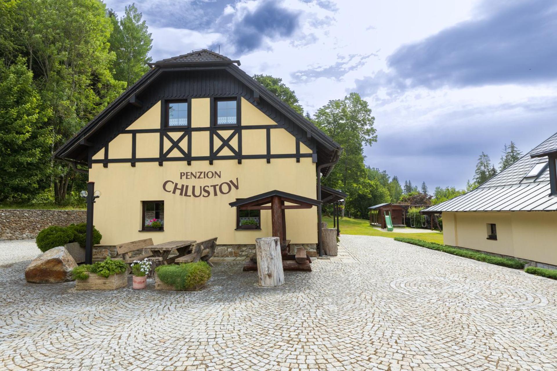 Penzion Chlustov سترازني المظهر الخارجي الصورة